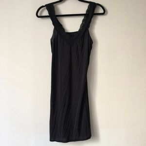 *V neck lace lined slinky slip/dress